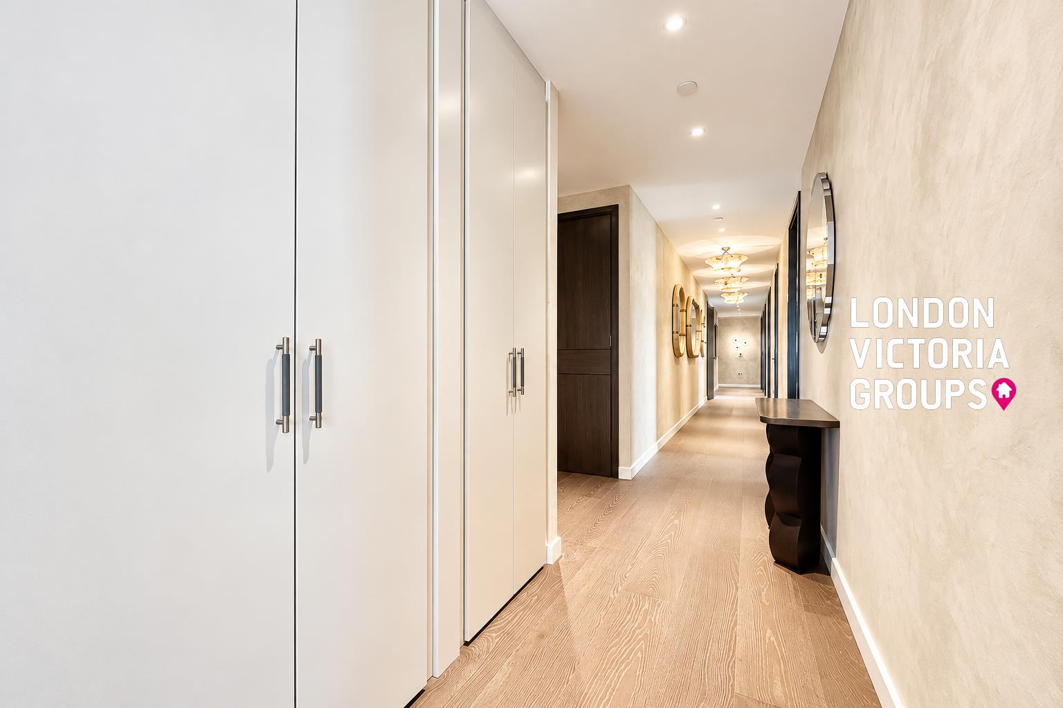 8 Carnation Way, LONDON